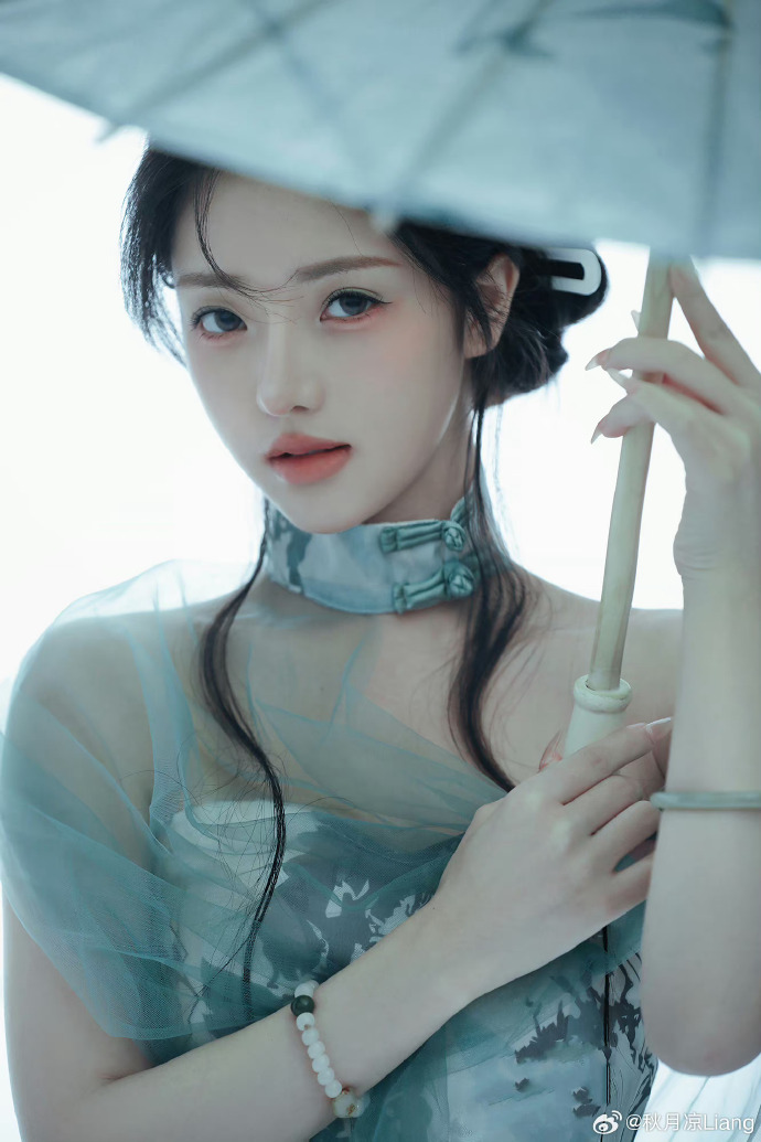 奥本海默 海报